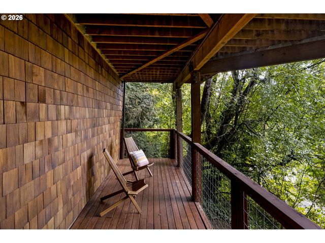 2827 Ne ROCKY BUTTE Rd, Portland, OR 97220