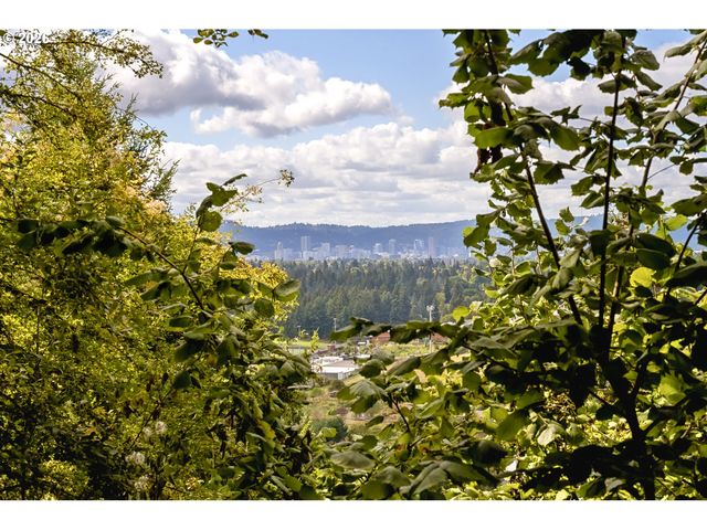2827 Ne ROCKY BUTTE Rd, Portland, OR 97220