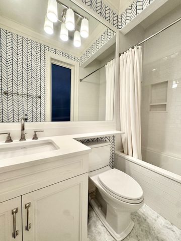 1637 N Burling Street, Chicago, IL 60614