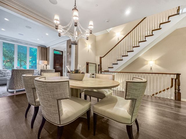 1637 N Burling Street, Chicago, IL 60614