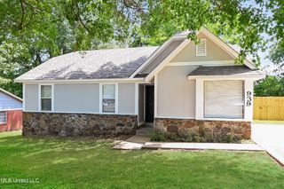 939 Valley Springs Drive, Southaven, MS 38671