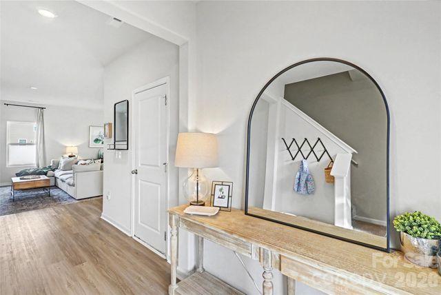 2215 Transatlantic Avenue, Charlotte, NC 28215