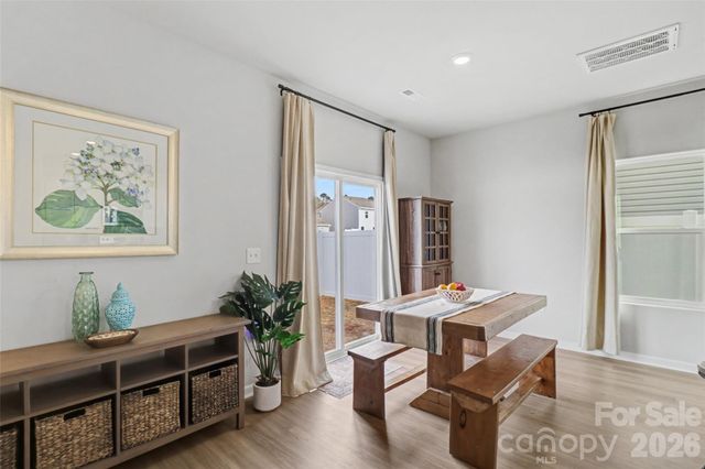 2215 Transatlantic Avenue, Charlotte, NC 28215