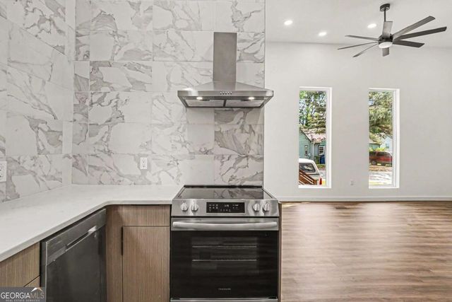 1073 Mayson Turner Road NW, Atlanta, GA 30314
