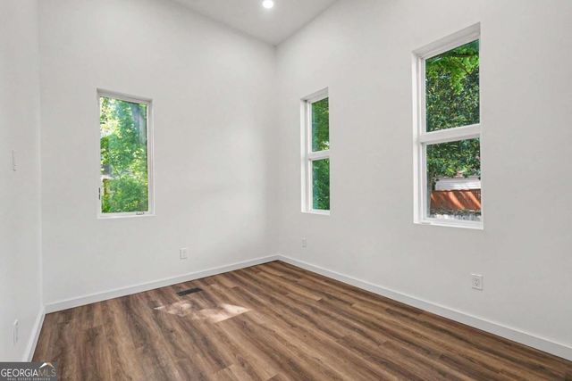 1073 Mayson Turner Road NW, Atlanta, GA 30314