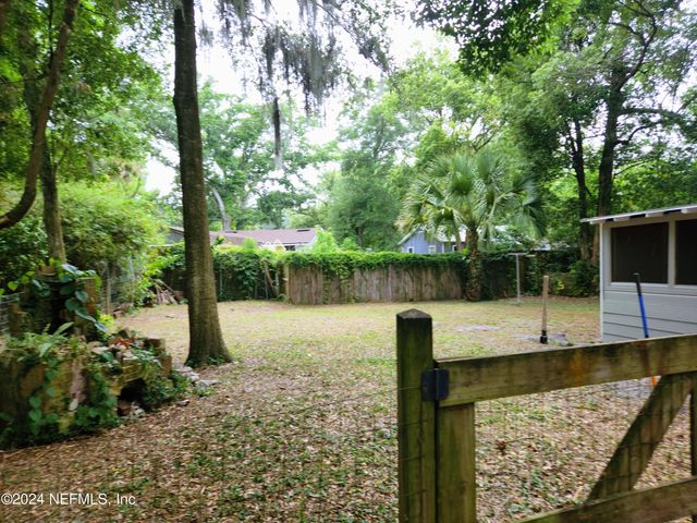2134 CAMDEN Avenue, Jacksonville, FL 32207