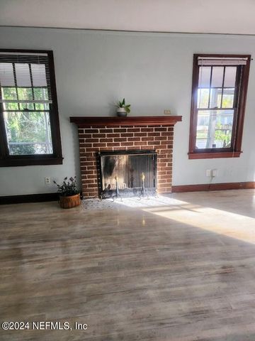 2134 CAMDEN Avenue, Jacksonville, FL 32207