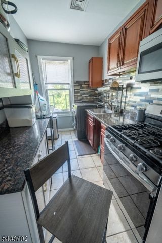 84 Farley Ave, Newark City, NJ 07108
