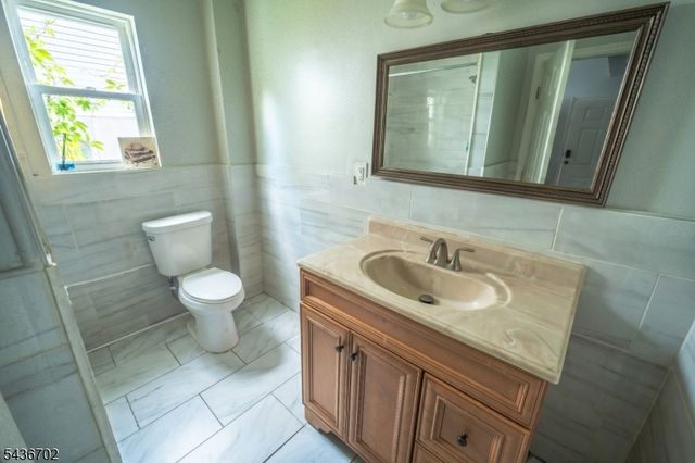 84 Farley Ave, Newark City, NJ 07108