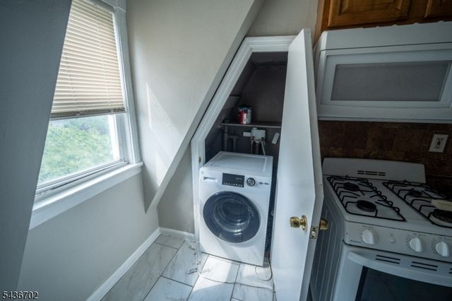 84 Farley Ave, Newark City, NJ 07108