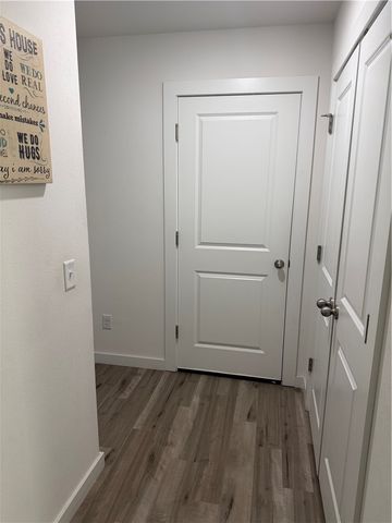 207 Pinwheel Street, Gentry, AR 72734