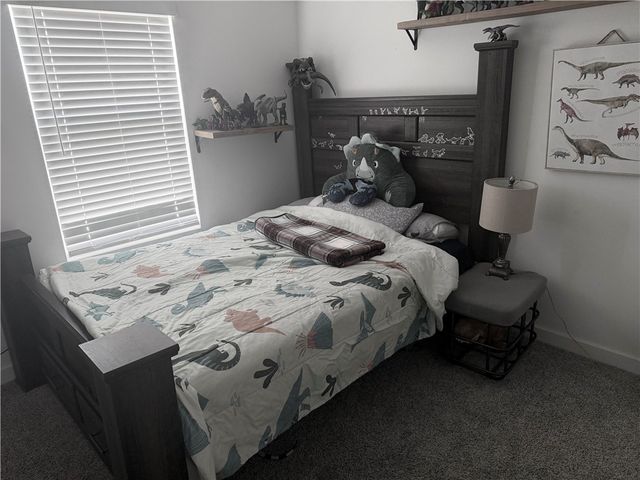 207 Pinwheel Street, Gentry, AR 72734