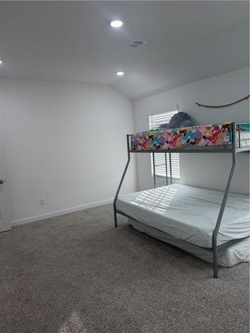 207 Pinwheel Street, Gentry, AR 72734