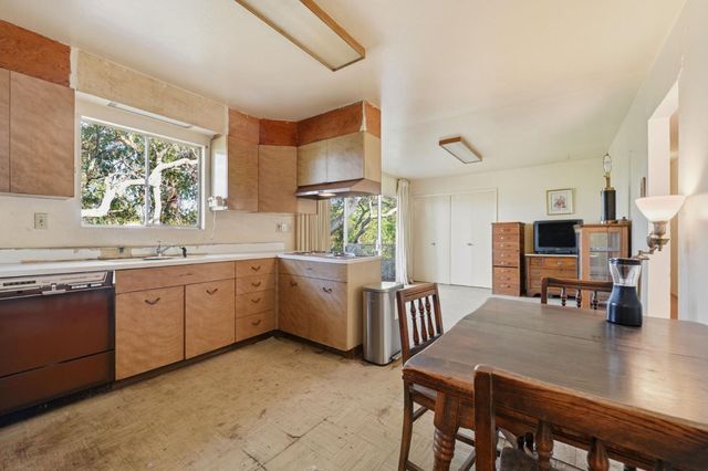 3915 Kingridge Drive, San Mateo, CA 94403