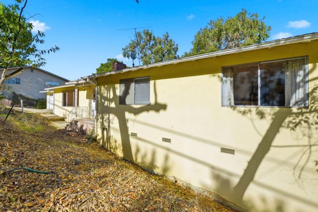 3915 Kingridge Drive, San Mateo, CA 94403