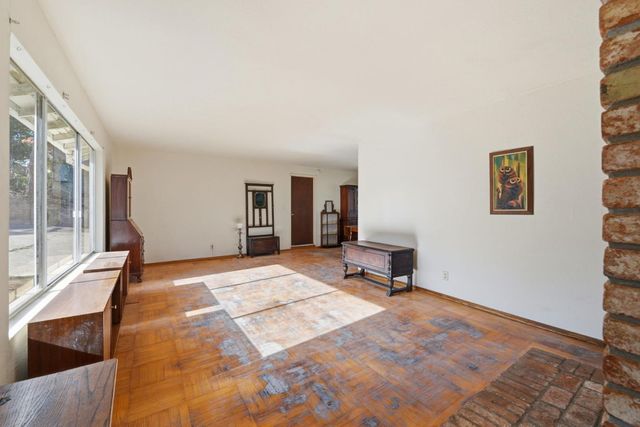 3915 Kingridge Drive, San Mateo, CA 94403