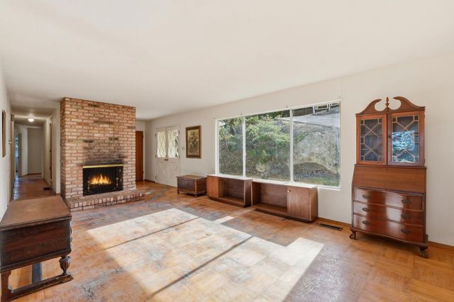 3915 Kingridge Drive, San Mateo, CA 94403