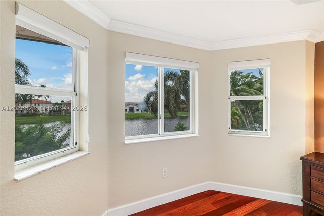 16290 SW 68th Ter, Miami, FL 33193