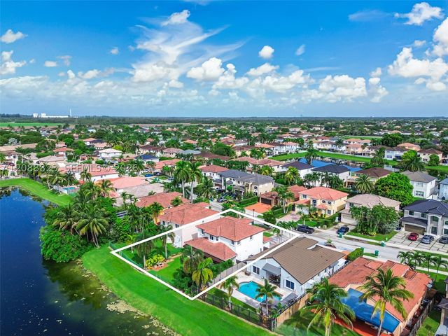 16290 SW 68th Ter, Miami, FL 33193
