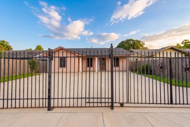 1006 Kress Street, Houston, TX 77020