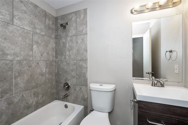 3908 Foxhound Lane, Fort Worth, TX 76123