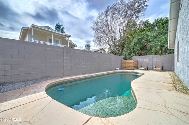 4413 W ORAIBI Drive, Glendale, AZ 85308