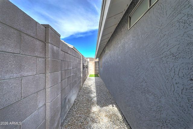 4413 W ORAIBI Drive, Glendale, AZ 85308