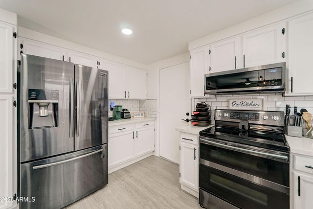 4413 W ORAIBI Drive, Glendale, AZ 85308