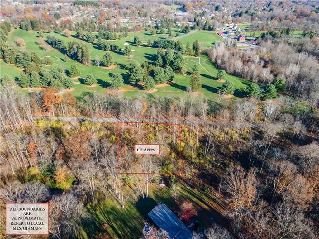 Lot 3 Club Dr, Neshannock Twp, PA 16105