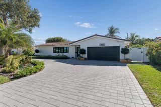 2740 NE 40th Court, Lighthouse Point, FL 33064