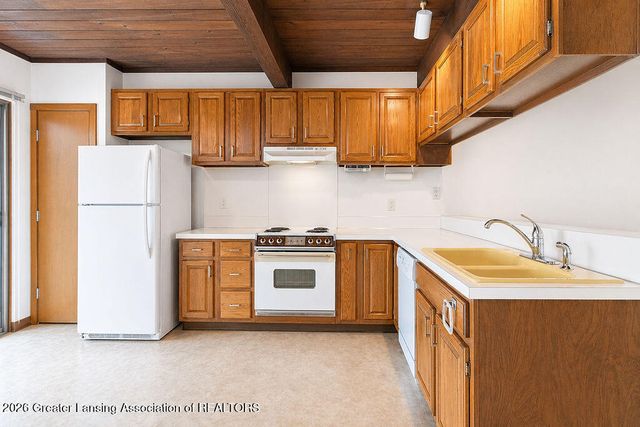 2061 Hamilton Road, Okemos, MI 48864