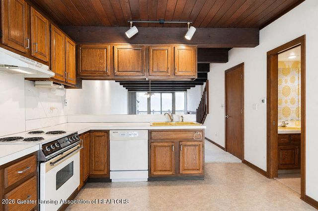 2061 Hamilton Road, Okemos, MI 48864