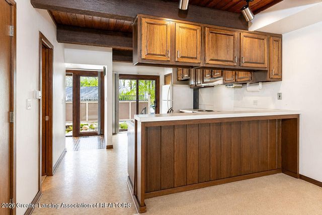 2061 Hamilton Road, Okemos, MI 48864