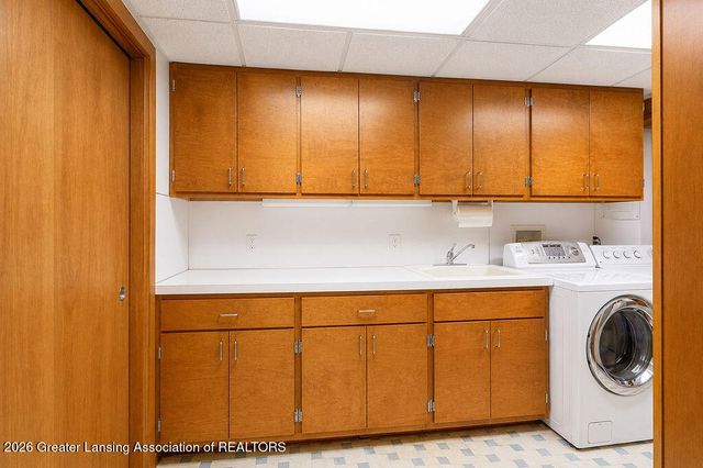 2061 Hamilton Road, Okemos, MI 48864