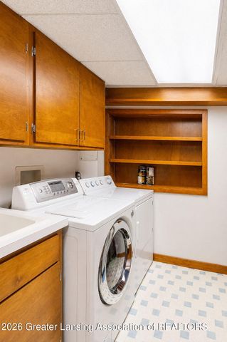 2061 Hamilton Road, Okemos, MI 48864