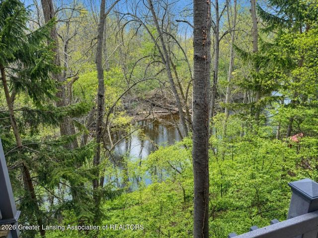 2061 Hamilton Road, Okemos, MI 48864