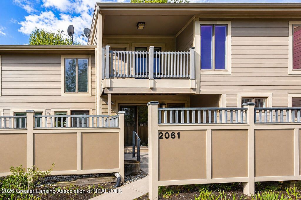 2061 Hamilton Road, Okemos, MI 48864