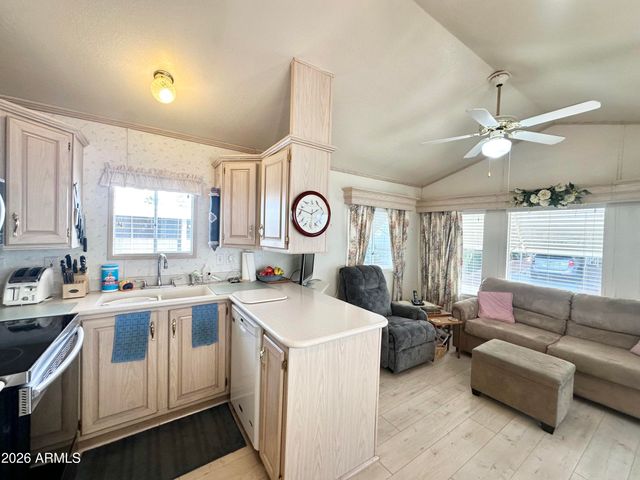 111 S GREENFIELD Road 603, Mesa, AZ 85206