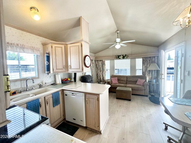 111 S GREENFIELD Road 603, Mesa, AZ 85206