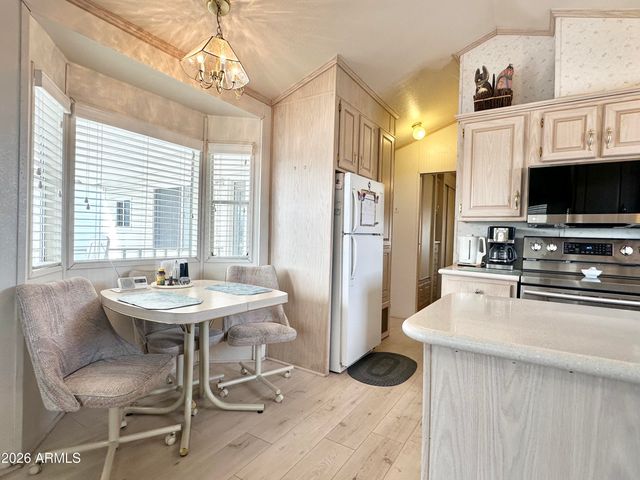 111 S GREENFIELD Road 603, Mesa, AZ 85206