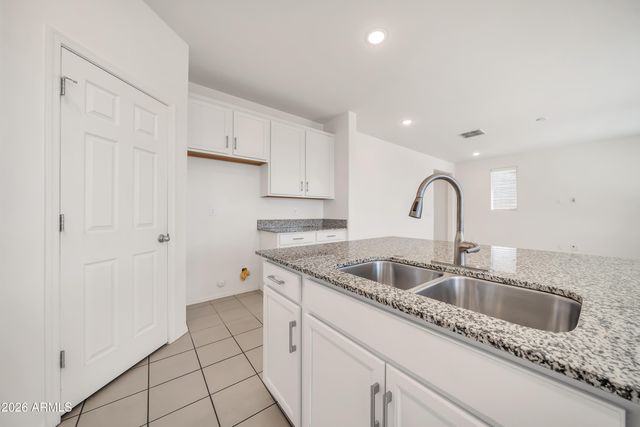 6808 N 88TH Lane, Glendale, AZ 85305