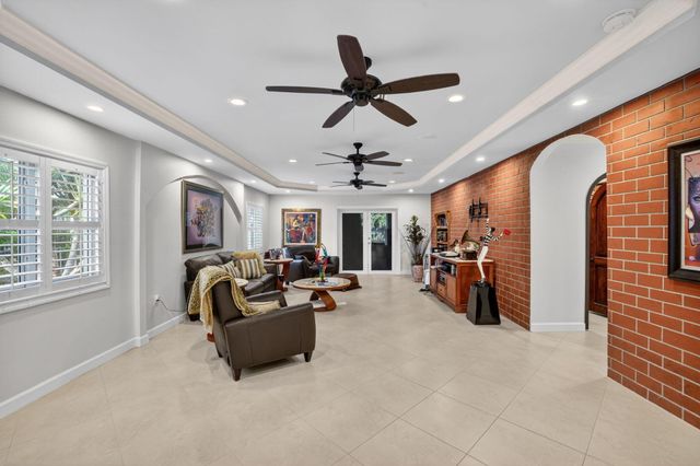 1412 NE 15th Avenue, Fort Lauderdale, FL 33304