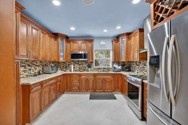 1412 NE 15th Avenue, Fort Lauderdale, FL 33304