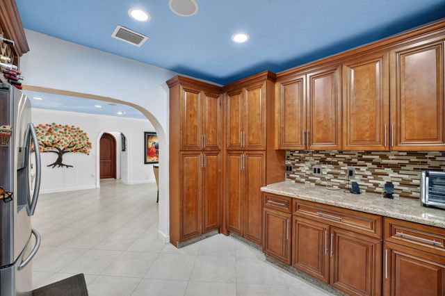 1412 NE 15th Avenue, Fort Lauderdale, FL 33304