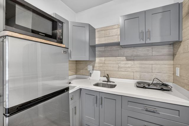 1412 NE 15th Avenue, Fort Lauderdale, FL 33304