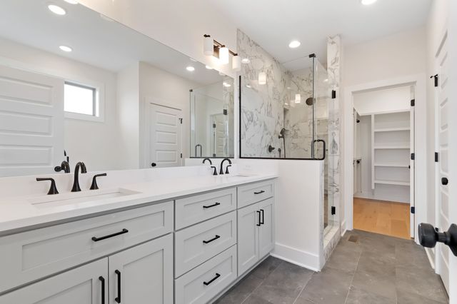 1006 Pheasant Run Ct, Spring Hill, TN 37174