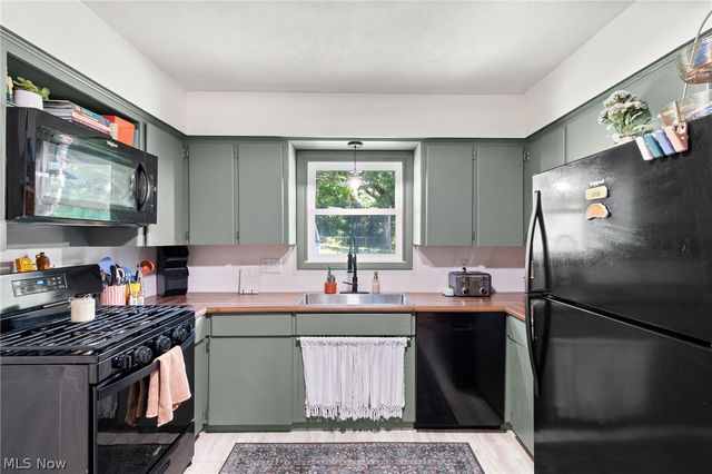 3112 Beaumont Avenue NW, Massillon, OH 44647