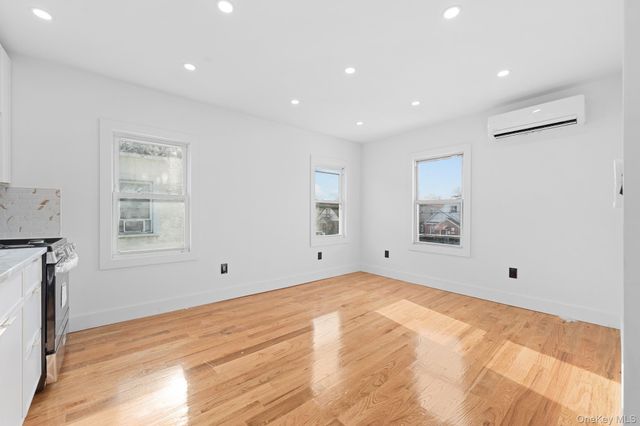 115-39 202nd Street, Saint Albans, NY 11412