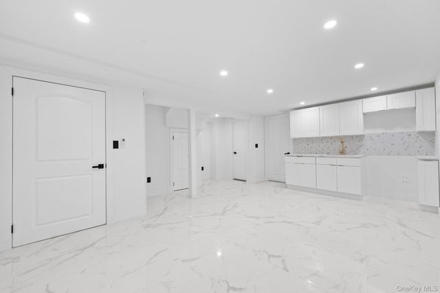 115-39 202nd Street, Saint Albans, NY 11412