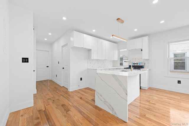 115-39 202nd Street, Saint Albans, NY 11412